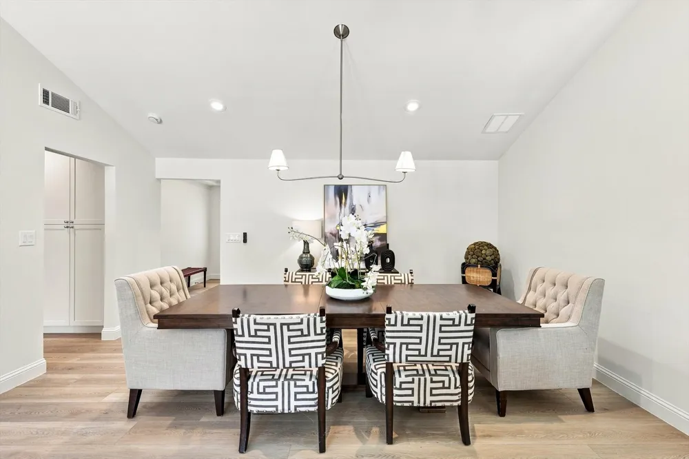 15905 Longvista Drive Dallas, TX 75248