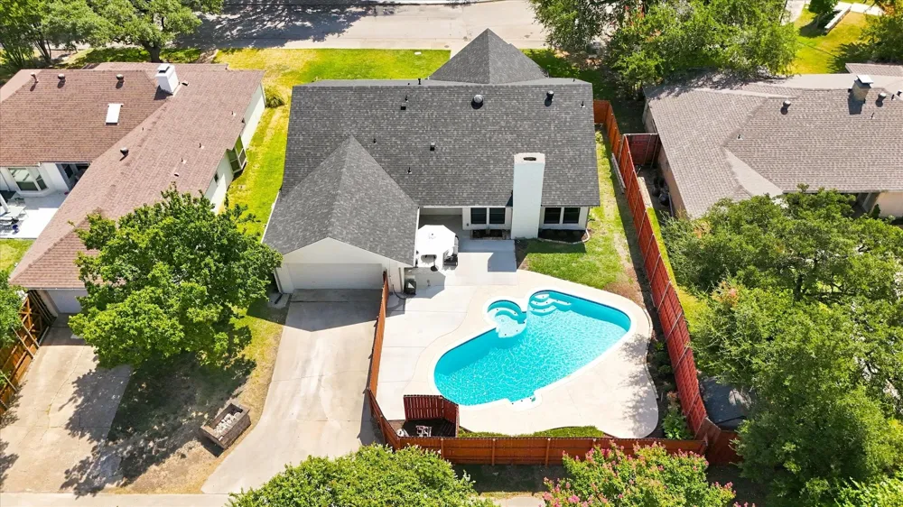 15905 Longvista Drive Dallas, TX 75248