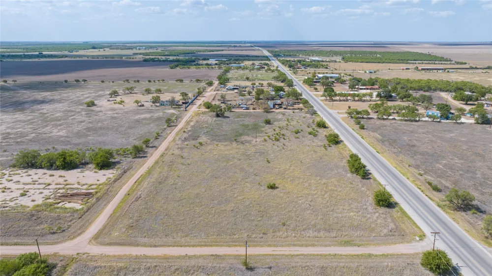 N Central Hamlin, TX 79520