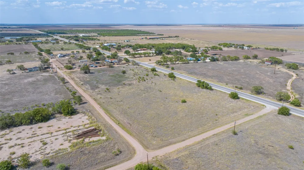 N Central Hamlin, TX 79520