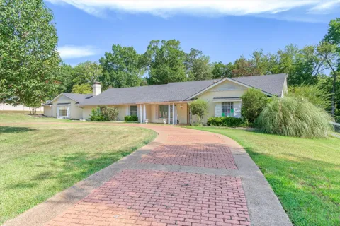522 W High Street