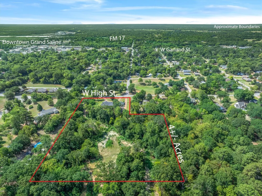522 W High Street Grand Saline, TX 75140