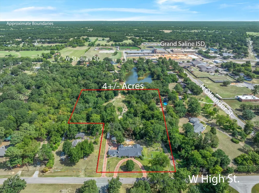 522 W High Street Grand Saline, TX 75140