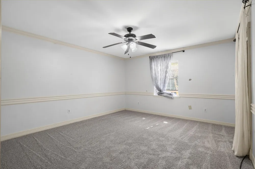 522 W High Street Grand Saline, TX 75140