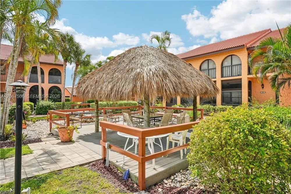 5510 SW 4TH PL #605 Cape Coral, FL 33914