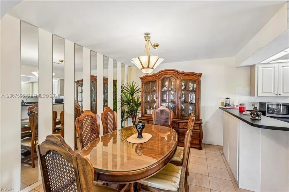 5510 SW 4TH PL #605 Cape Coral, FL 33914