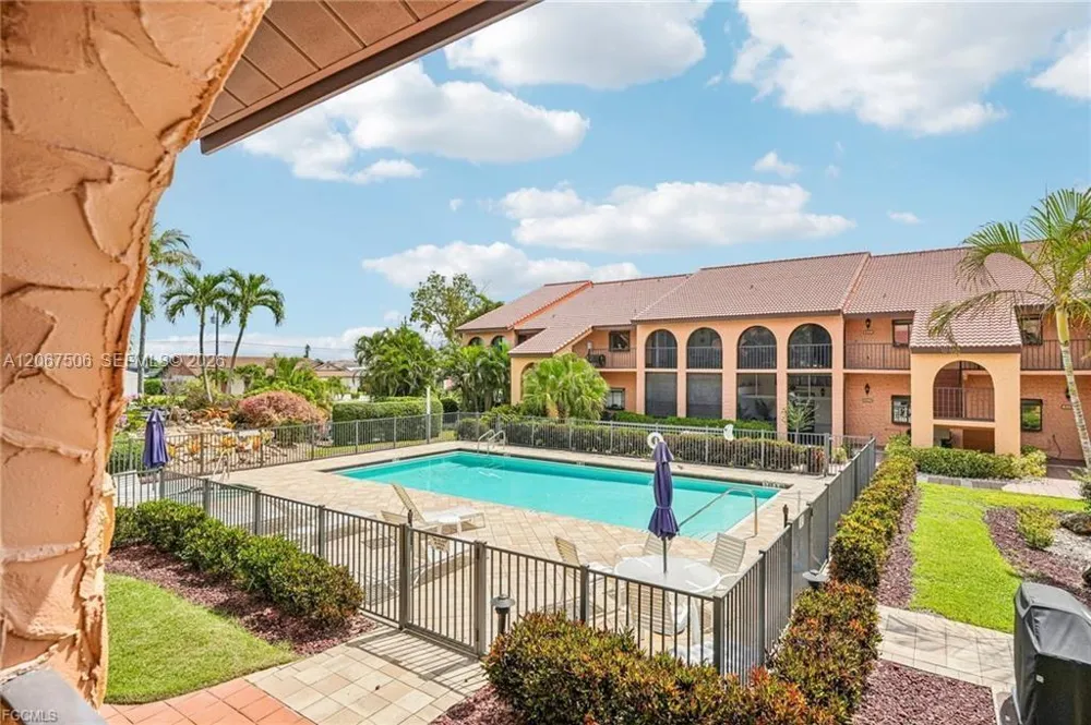 5510 SW 4TH PL #605 Cape Coral, FL 33914