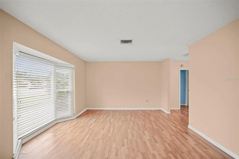 1112 40TH AVE NE St Petersburg, FL 33703
