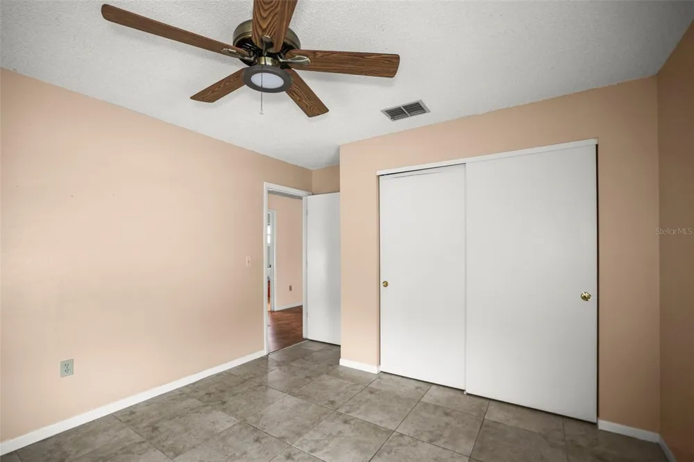 1112 40TH AVE NE St Petersburg, FL 33703