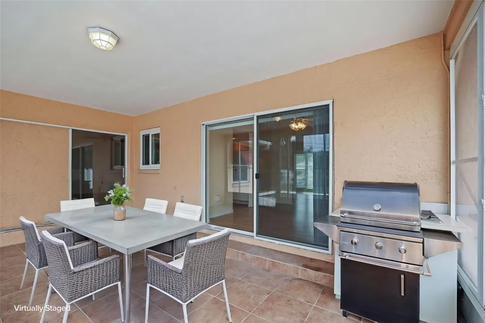 1112 40TH AVE NE St Petersburg, FL 33703