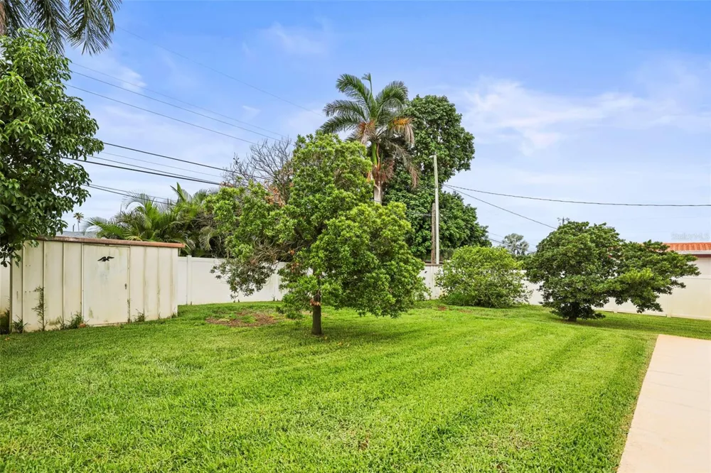 1112 40TH AVE NE St Petersburg, FL 33703