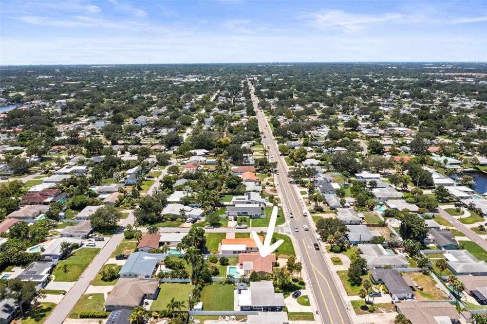 1112 40TH AVE NE St Petersburg, FL 33703