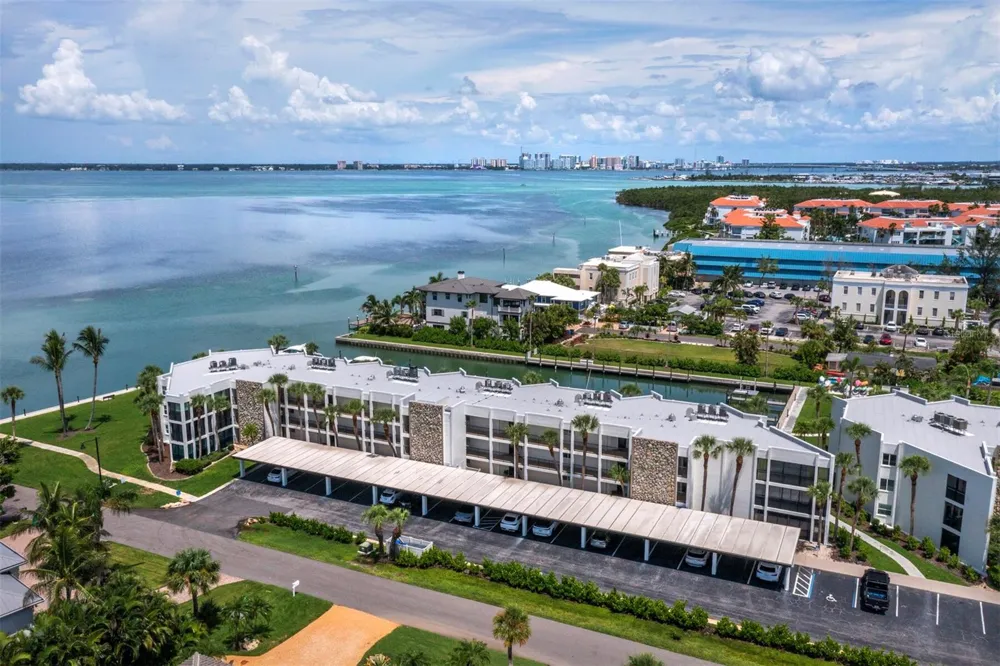 448 GULF OF MEXICO DRIVE #A104 Longboat Key, FL 34228