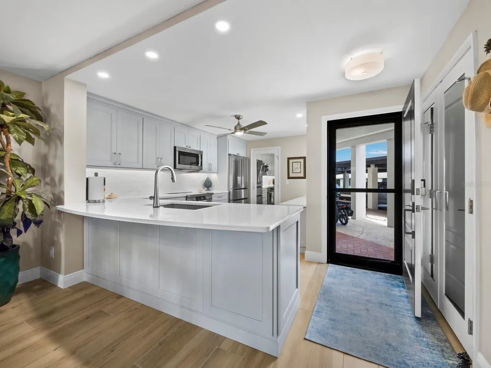 448 GULF OF MEXICO DRIVE #A104 Longboat Key, FL 34228