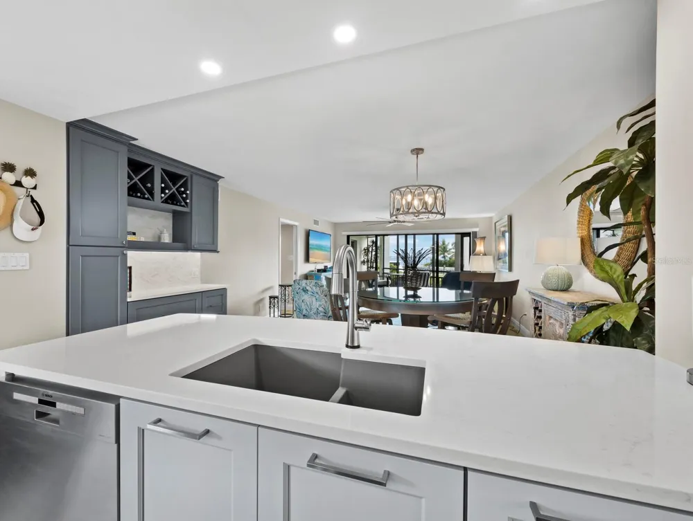 448 GULF OF MEXICO DRIVE #A104 Longboat Key, FL 34228