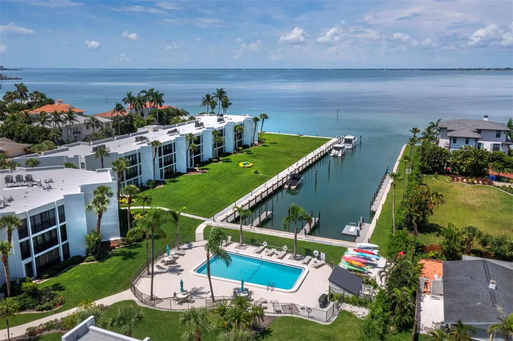 448 GULF OF MEXICO DRIVE #A104 Longboat Key, FL 34228