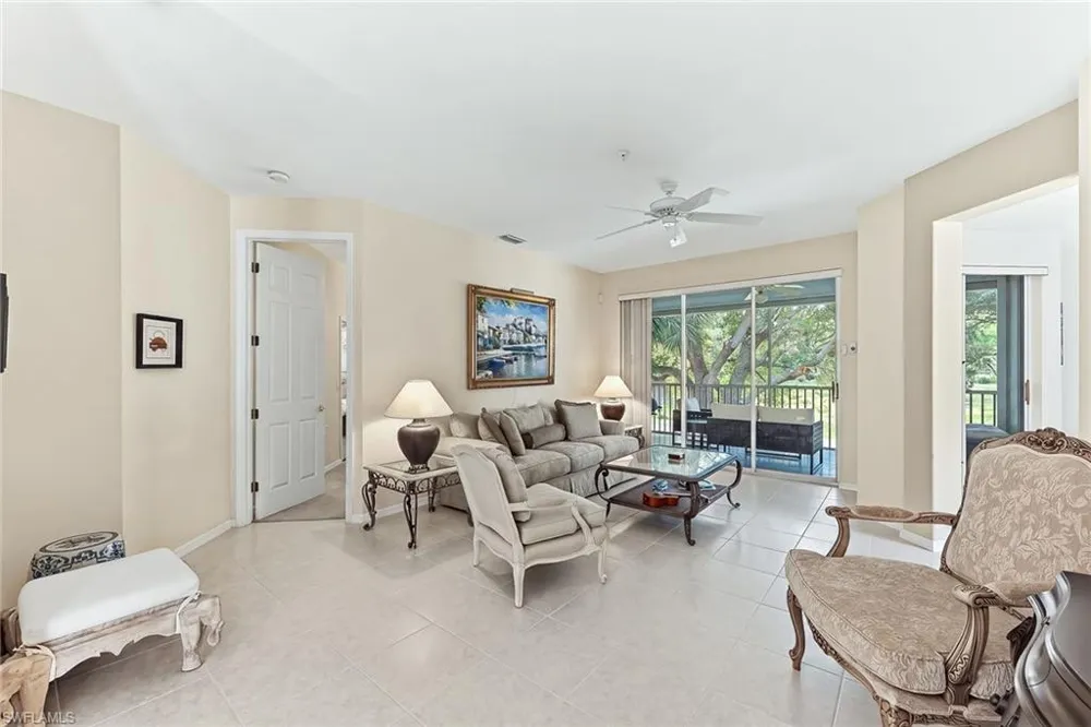 2190 Arielle Drive #901 Naples, FL 34109