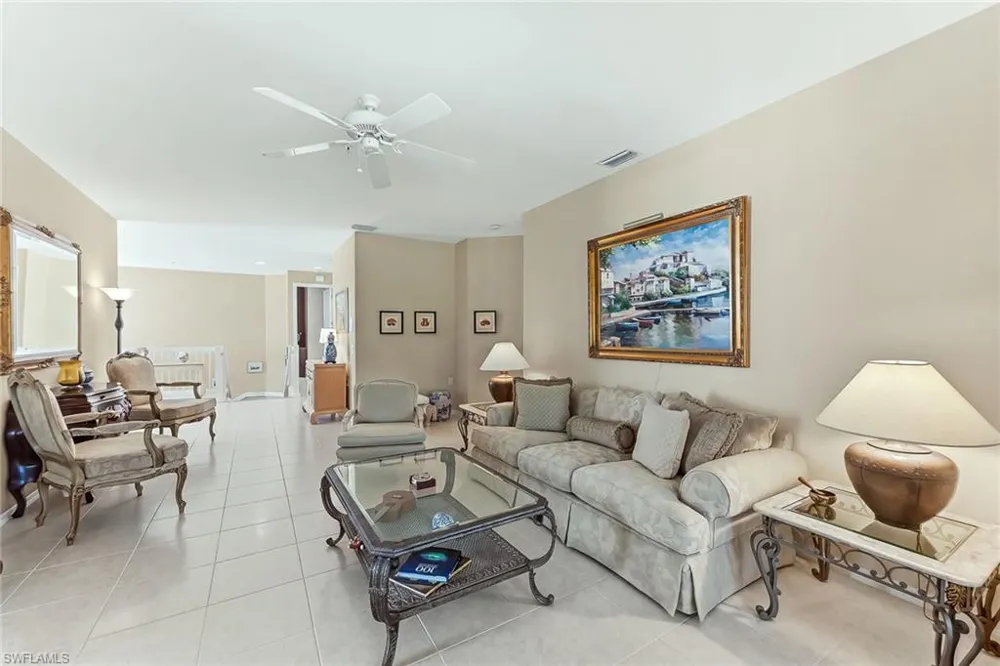 2190 Arielle Drive #901 Naples, FL 34109