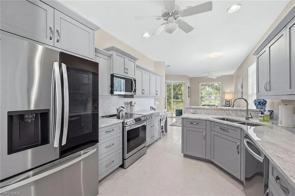 2190 Arielle Drive #901 Naples, FL 34109