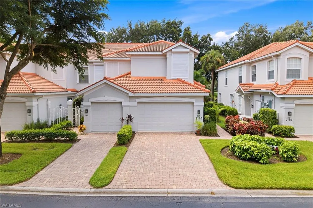 2190 Arielle Drive #901 Naples, FL 34109