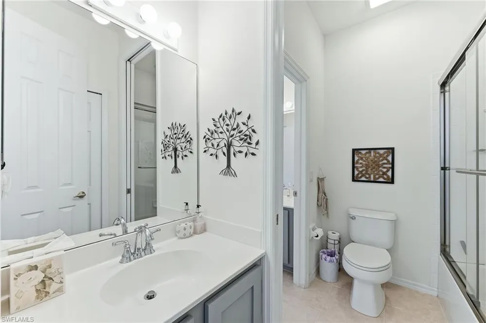 2190 Arielle Drive #901 Naples, FL 34109