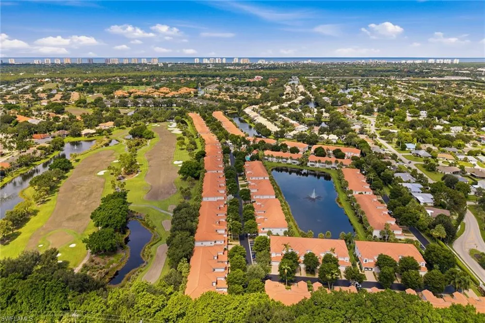 2190 Arielle Drive #901 Naples, FL 34109