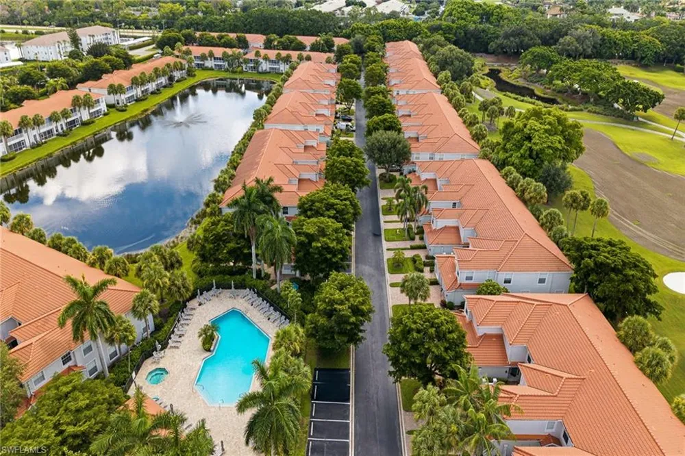 2190 Arielle Drive #901 Naples, FL 34109