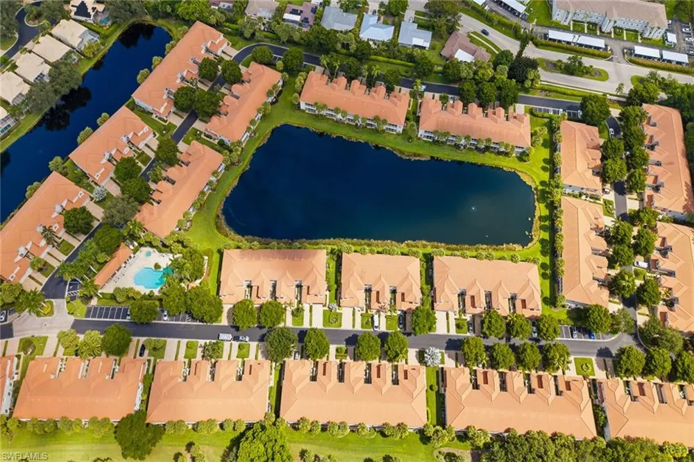 2190 Arielle Drive #901 Naples, FL 34109