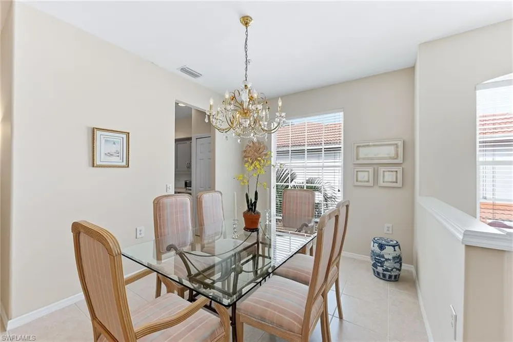 2190 Arielle Drive #901 Naples, FL 34109