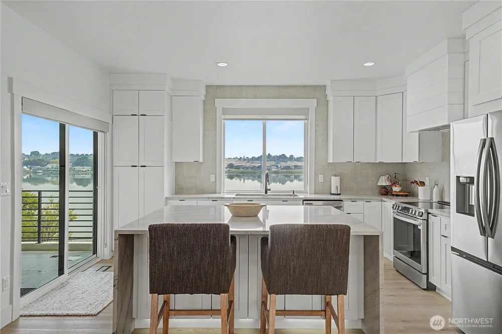 1405 W Lakeside Drive Moses Lake, WA 98837