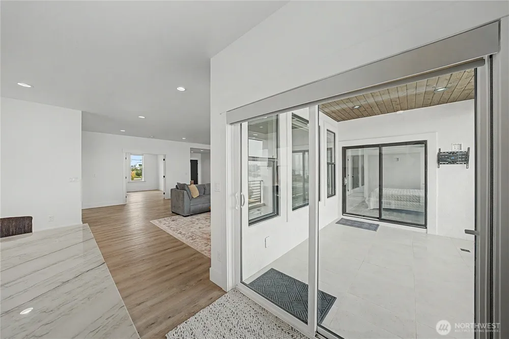 1405 W Lakeside Drive Moses Lake, WA 98837