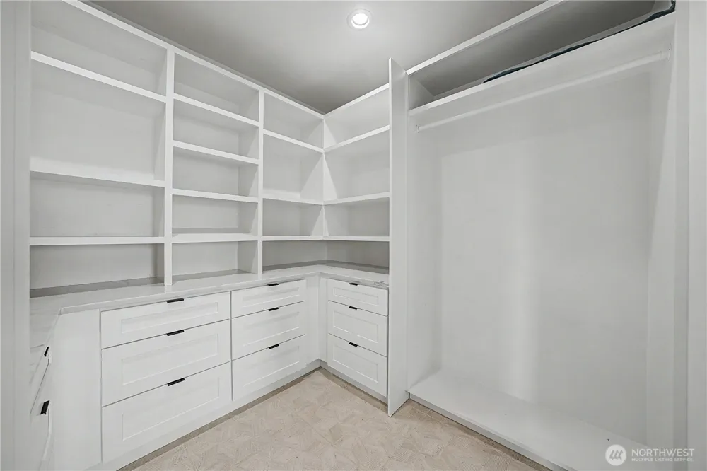 1405 W Lakeside Drive Moses Lake, WA 98837