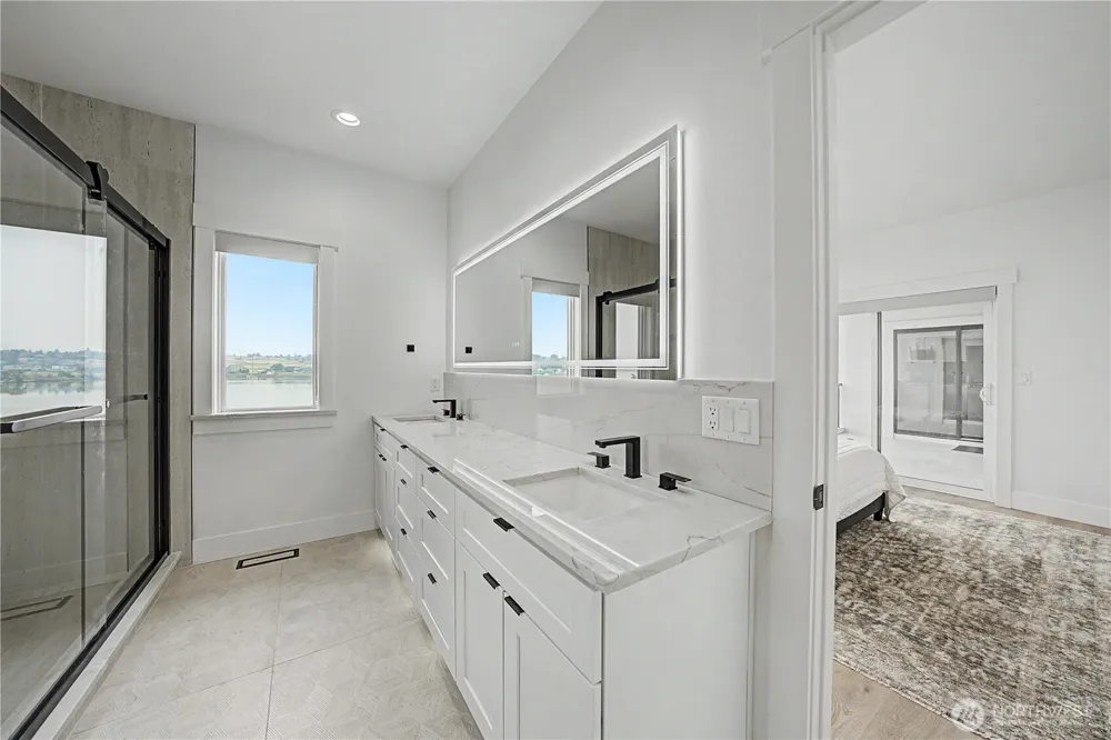 1405 W Lakeside Drive Moses Lake, WA 98837