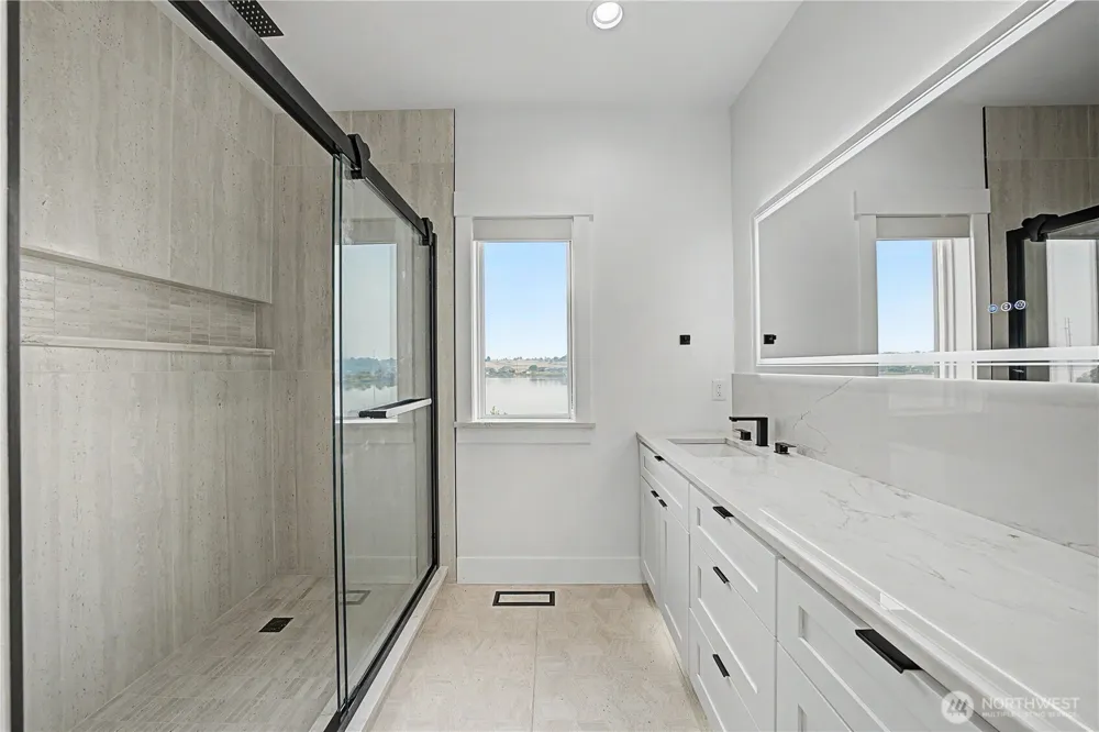 1405 W Lakeside Drive Moses Lake, WA 98837