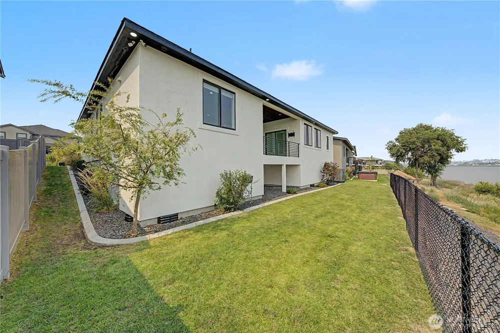 1405 W Lakeside Drive Moses Lake, WA 98837
