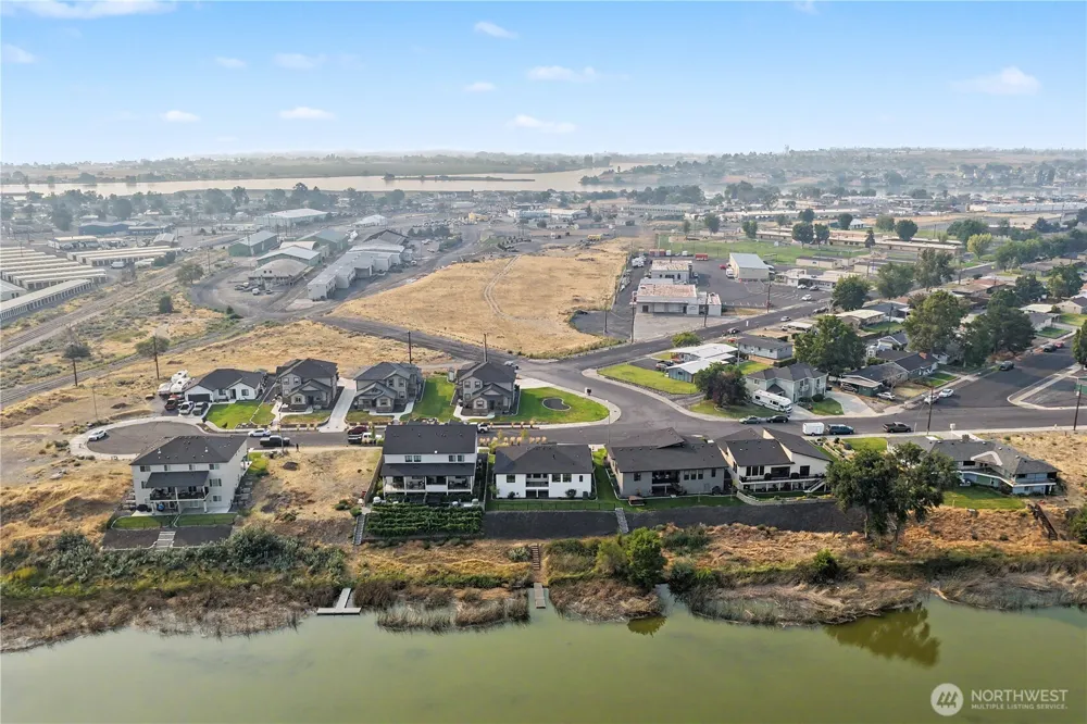 1405 W Lakeside Drive Moses Lake, WA 98837