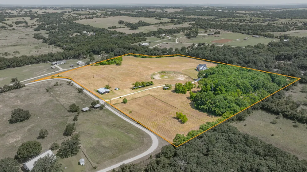 3685 Farm Road 205 Stephenville, TX 76401