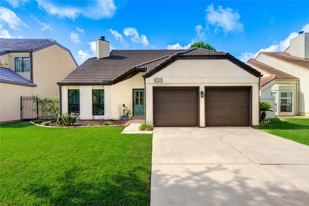 12311 Brighton Lane Meadows Place, TX 77477