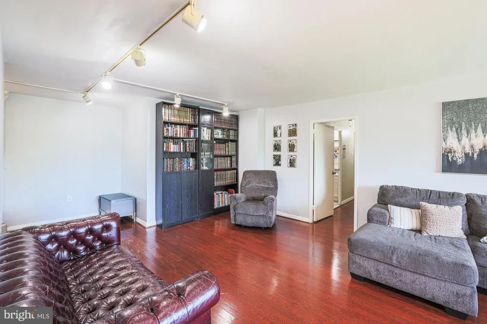 7121 PARK HEIGHTS AVENUE #401 Baltimore, MD 21215