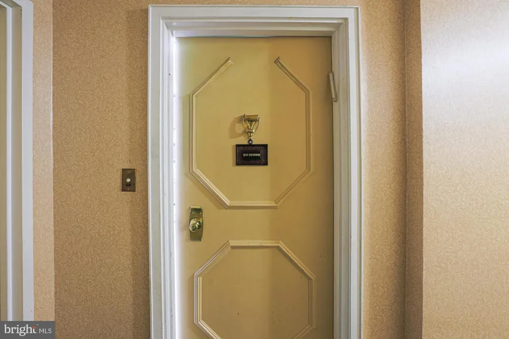 7121 PARK HEIGHTS AVENUE #401 Baltimore, MD 21215