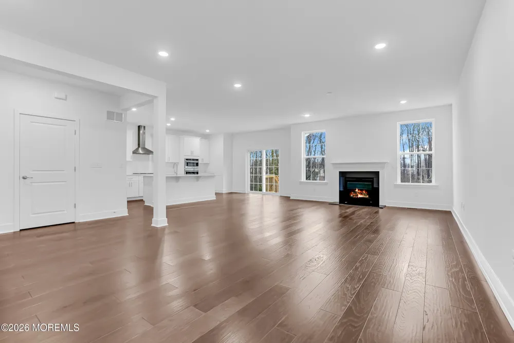 163 Woolley Court Oakhurst, NJ 07755
