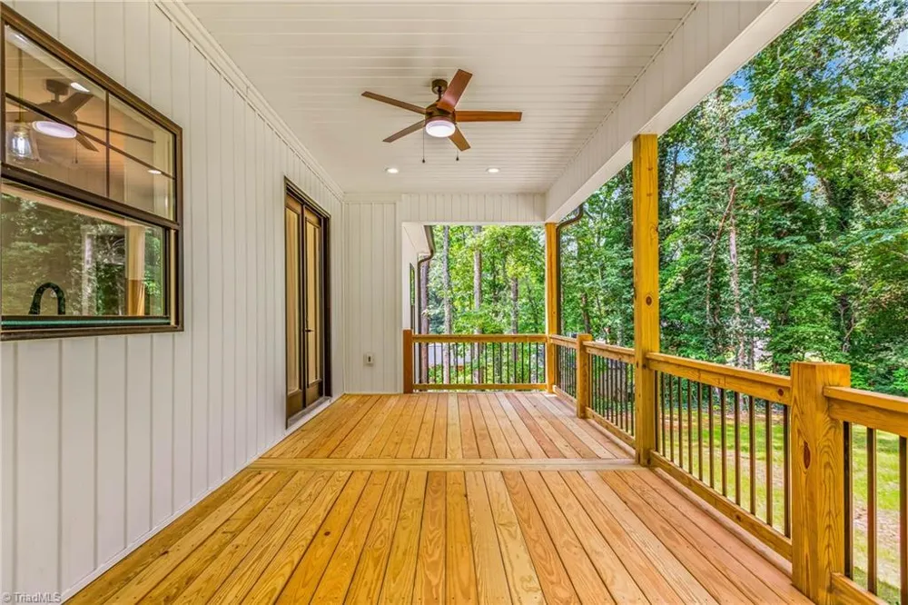 1807 Bramblewood Trail Pfafftown, NC 27040