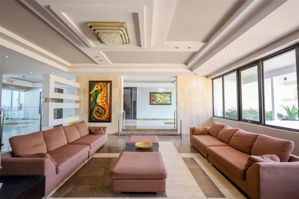 5349 AVE. ISLA VERDE #601 Carolina, PR 00979
