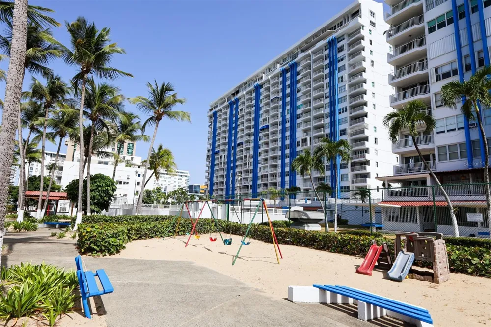 5349 AVE. ISLA VERDE #601 Carolina, PR 00979
