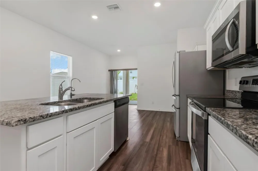 35575 BUTTONWEED TRL Zephyrhills, FL 33541