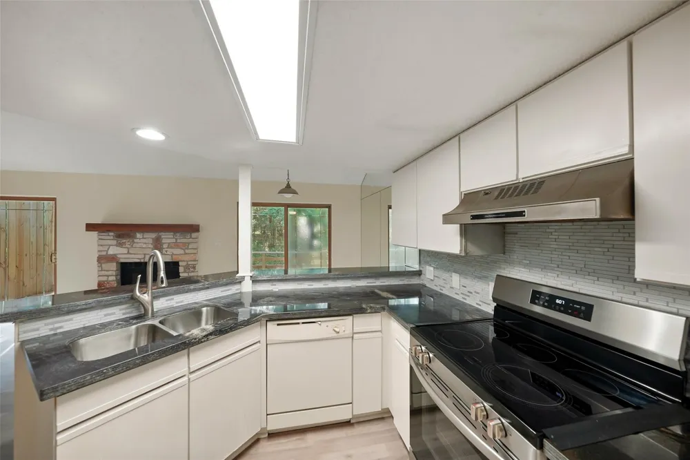 94 Villa Way Coldspring, TX 77331