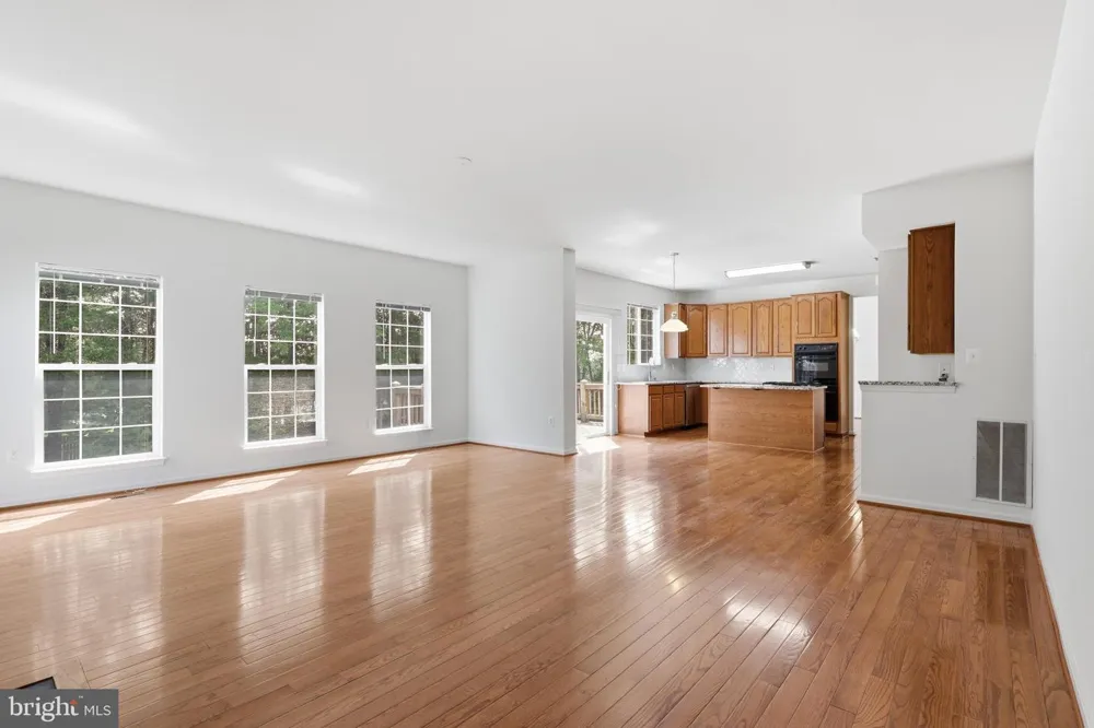 9121 DARTFORD PLACE Bristow, VA 20136