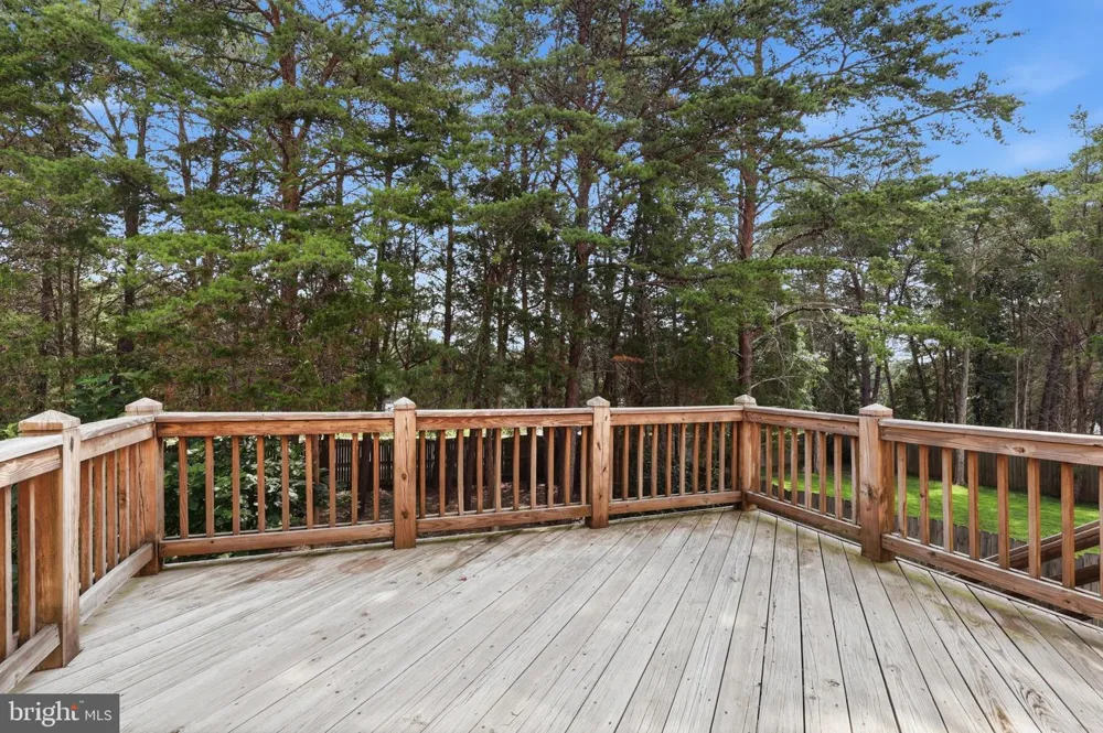 9121 DARTFORD PLACE Bristow, VA 20136