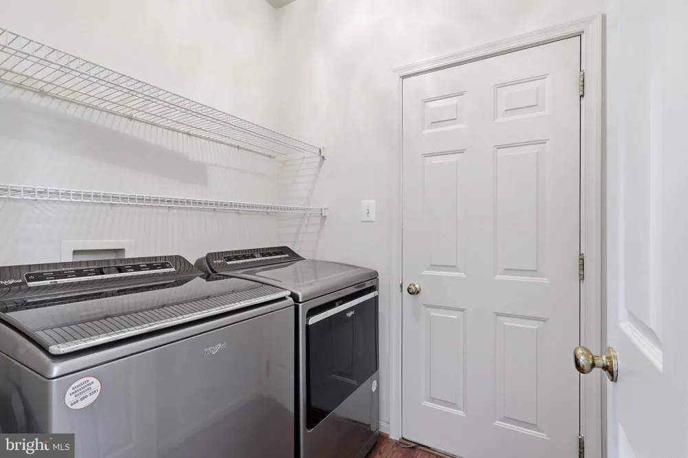 9121 DARTFORD PLACE Bristow, VA 20136