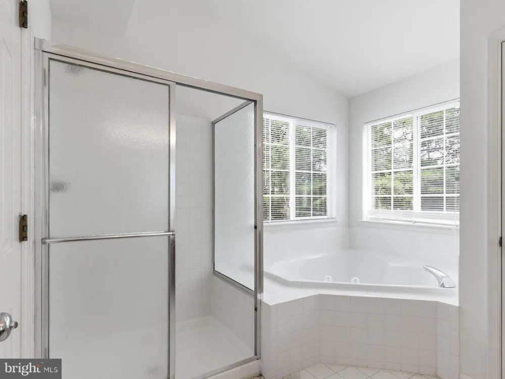 9121 DARTFORD PLACE Bristow, VA 20136